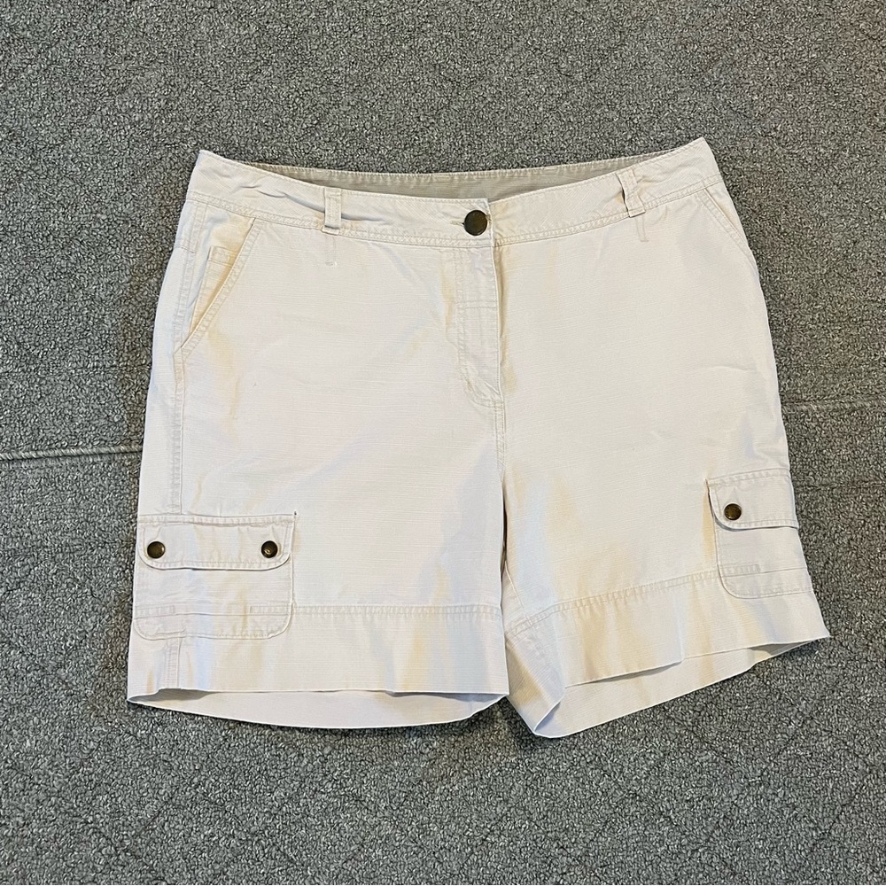 Woolrich Cargo Shorts Womens 18 Khaki Stone Sand Tan Pockets Cotton Outdoors